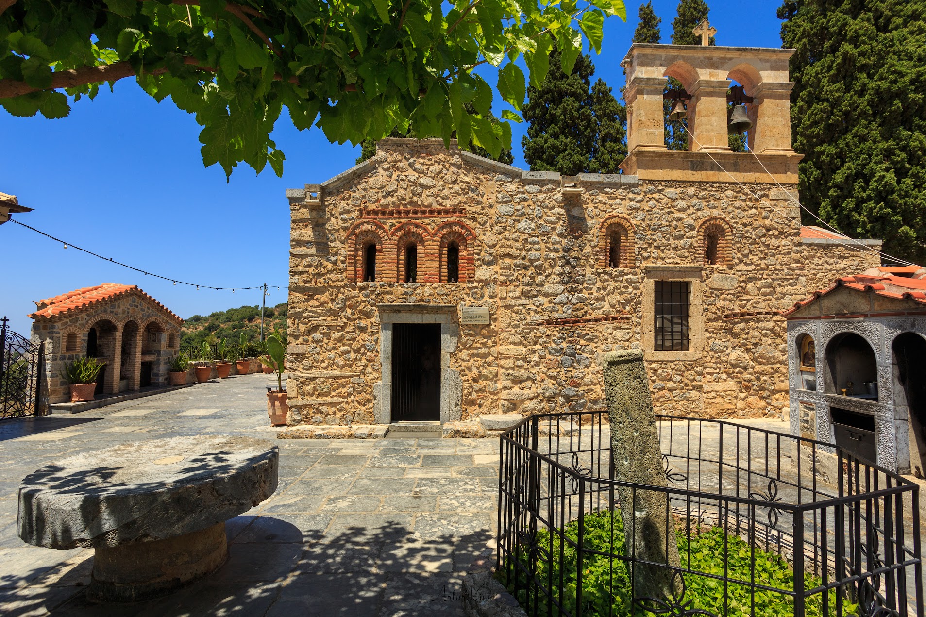Kardiotissa Monastery